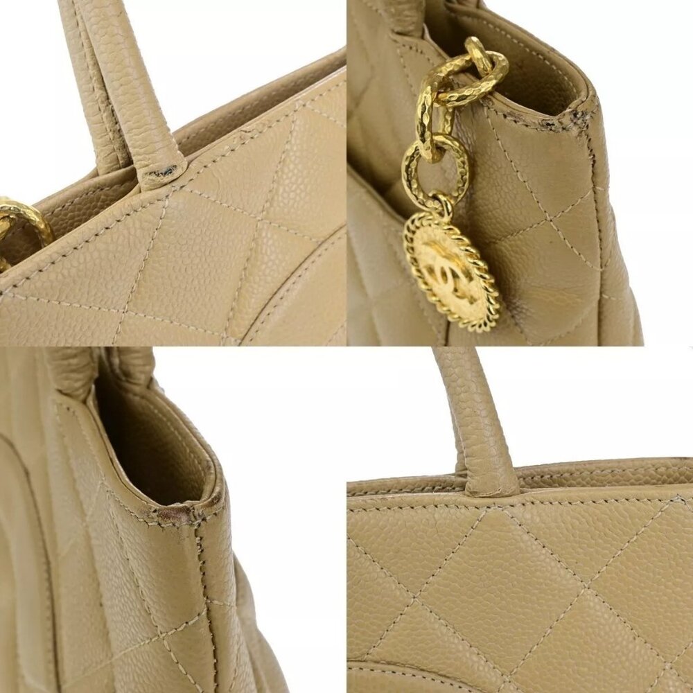 CHANEL CC Medallion Matelasse Shoulder Bag Grained Calfskin Leather authentic - Picture 14 of 16